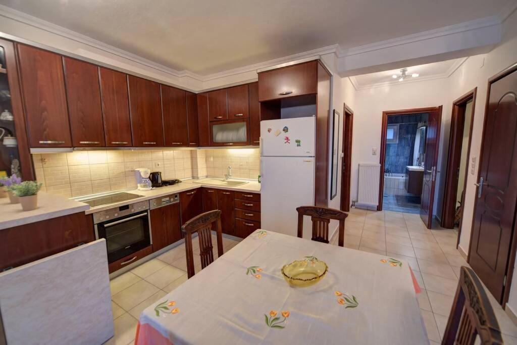 Zoe'S Apartments Nea Iraklitsa Экстерьер фото