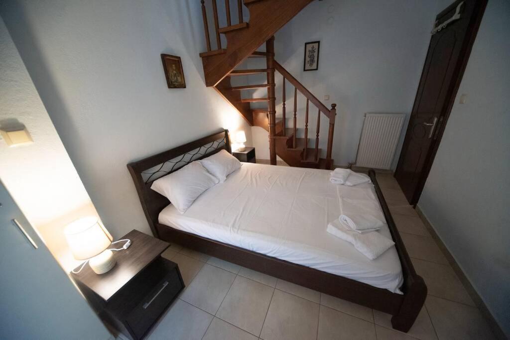 Zoe'S Apartments Nea Iraklitsa Экстерьер фото