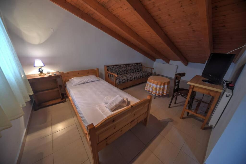 Zoe'S Apartments Nea Iraklitsa Экстерьер фото